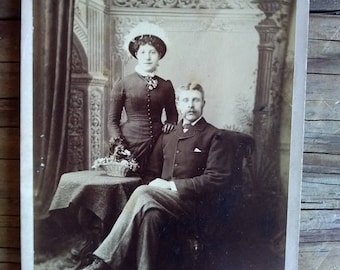 Vintage Photo Cabinet Card Couple old Photo