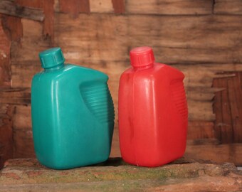 Plastic canteen - Water canteen - Type flask water bottle - Plastic water bottle - Camping flask - Vintage canteen - Tourist travel storage