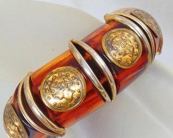 SUPER SALE Vintage Bakelite Coin Bracelet. Swirled Iced Tea. Root Beer. Tortoise Shell. Apple Juice.