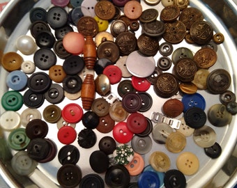 Assorted Vintage Brass/Metal Plastic Buttons