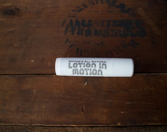 Niffers All Natural Lotion in Motion, .5 oz. Unscented Solid Lotion in a Twist Up Tube