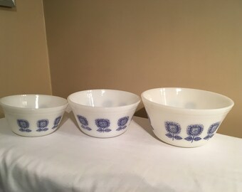 Set of 3 Federal Glass Blue Sunflowers