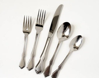 Shop SALE Vintage 1960s Oneida Capri Stainless 30 Pc Flatware Set / Almost Service for 6 / Mid Century Spanish Moorish Style Dining Tablewar