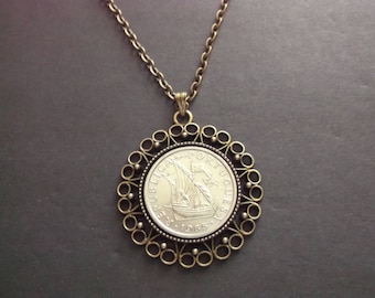 Portugal Coin Necklace - Portugal Coin Pendant in Pendant Tray dated 1985