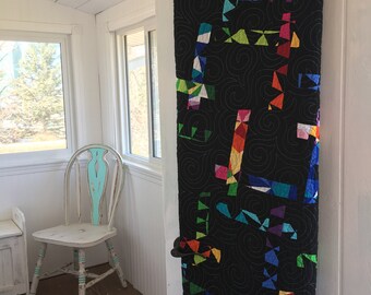 Modern quilt, throw quilt, black quilt, Mother's Day gift, handmade quilt, made in Canada