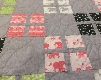 Custom Baby Quilts, Baby Girl Quilt, Baby Boy Quilt, Handmade Quilt, Baby Blanket, Newborn Blanket, Gift for Mom, New Mom Gift, Crib Quilt
