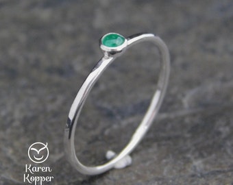 May birtstone ring - Emerald Skinny sterling silver ring, hammered, 1.2 mm ring. Skinny ring, thin ring, stacking ring.