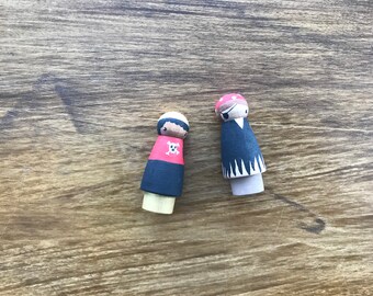 Small Pirate Girl Peg Dolls