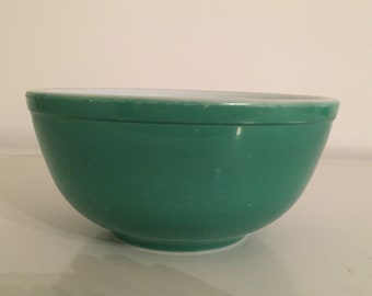 Pyrex Primary Colors Green Bowl,Green Pyrex Mixing Bowl, Pyrex, Pyrex Bowl,Pyrex Mixing Bowl, MidCentury Modern Bowl, Farmhouse Kitchen