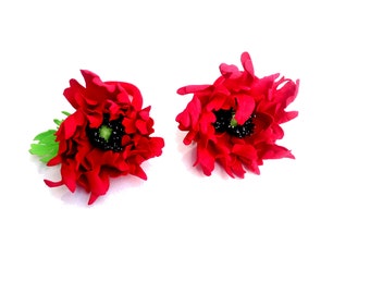 Red flower hair clip Ivory Red flower red hair clip Flowers for hair Boho wedding Rustic wedding Summer wedding Red wedding red hair clip