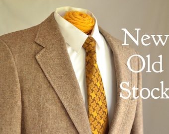 Dead stock vintage Austin Reed Tweed Sport Coat with Elbow Patches & Leather Buttons