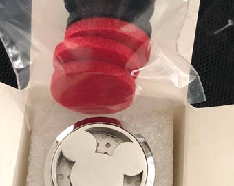 Car diffuser for essential oils