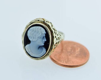 14K WG black and white onyx cameo ring with a fillagree setting circa 1930, Size 8