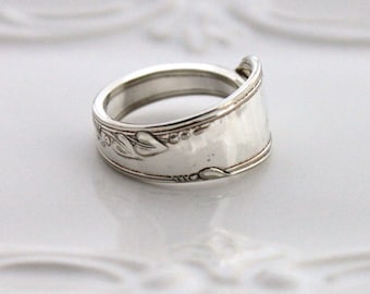 Spoon Ring, THUMB, Forefinger Ring - HEATHER aka MEADOWBROOK 1936 - Spoon Jewelry - Made In Usa - Size 12