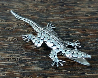 Sterling Silver Balinese Brooch Pin