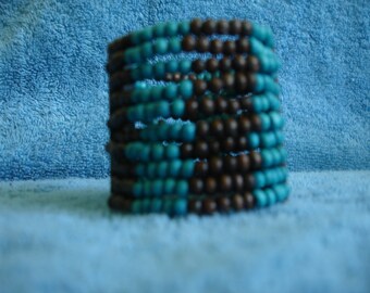Bead and wood bracelet