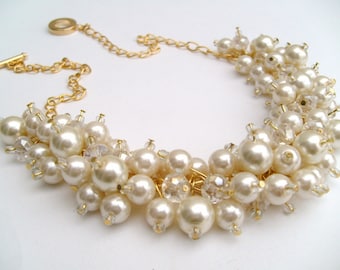 Pearl Beaded Necklace, Pearl Wedding Jewelry, Bridal Jewelry, Cluster Necklace, Chunky Necklace, Bridesmaid Gift, Pearl and Crystal Necklace