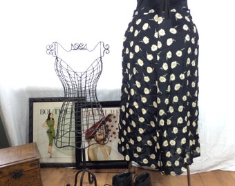Vintage 90s Grunger Daisy Black and White Floral Skirt