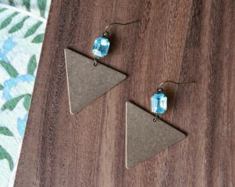 vintage glass gem + vintage brass triangle geometric earrings - aqua