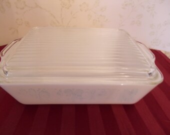 Pyrex Covered Refrigerator Dish, Pyrex, Refrigerator Dish, Vintage Pyrex'