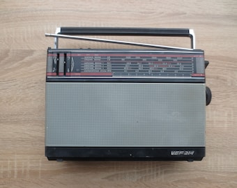 Vintage radio, Portable Radio, Home Audio, retro decor, radio Electronics, Modern Decor, collectibles, receiver, Plastic Radio