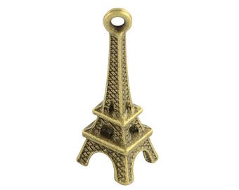 10 Eiffel Tower charms