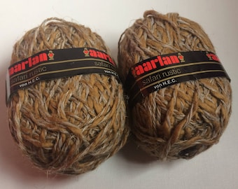 2 balls of Aarlan Safari Rustic yarn destash