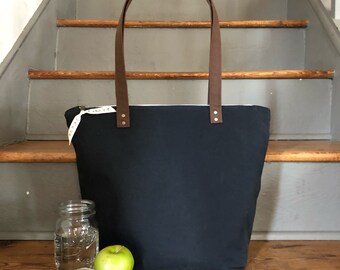 Insulated Lunch Bag | Black Insulated Lunch Tote | Lunch Bag