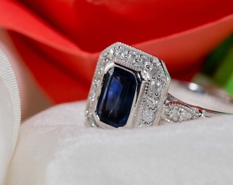 Diamond sapphire engagement ring in Art deco design - blue sapphire ring in white gold setting