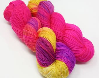 Fairy Basslet - 100g - 4 Ply / Sock - Superwash Merino / Nylon - Hand Dyed Yarn