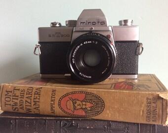 Vintage Minolta SRT 2000 Camera, Collectible 1970's Japanese Cameras, Mid Century Cameras, MD Rokkor X Lens, Photography Student Camera,