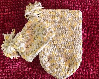 Crochet baby cocoon with matching hat