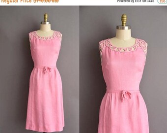 25% OFF SHOP SALE..//.. vintage 1950s pink linen cutout wiggle dress Large Xl 50s vintage day dress