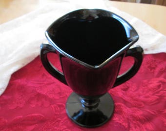 L.E. Smith Black Amethyst Trophy Vase