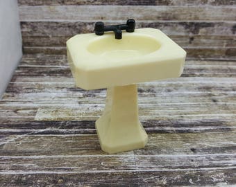 Renwal Bathroom Sink Cream White Black taps Doll House Toy Plastic