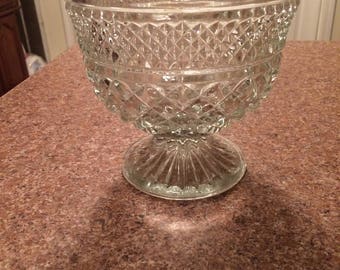 Vintage Wexford waffle anchor and hocking clear press glass fruit/salad bowl