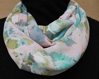 Floral Infinity Scarf. Infinity scarf. Blue infinity scarf. Flower scarf. Floral scarf. Gift. Mothers day gift. Birthday gift