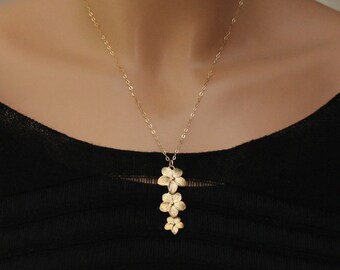 Plumeria Necklace / Gold Flower Necklace / Hawaiian Jewelry