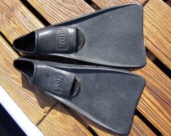 Vintage Swimming Fins.Black Rubber Fins.Swimming Pool Decor.Scuba Fins.Diving Flippers.Vintage Diving Equipment.Retro Beach Decor.Snorkeling
