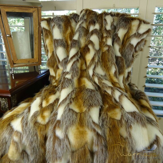 VENTE , 5\u0027 x 6\u0027 or Faux lancer couverture de fourrure , fourrure de renard Brandy , or clair brun blanc fausse fourrure , douce jeter couverture , fausse