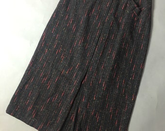 Vintage 50s skirt / 1950s skirt / wool skirt / pencil skirt / tweed skirt / wiggle skirt / 8405