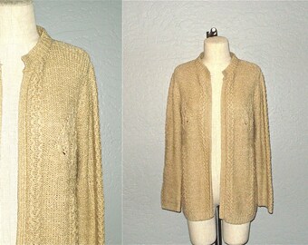 Vintage 70s boho sweater COZY TAN BOUCLE knit cardigan with leaf design - M
