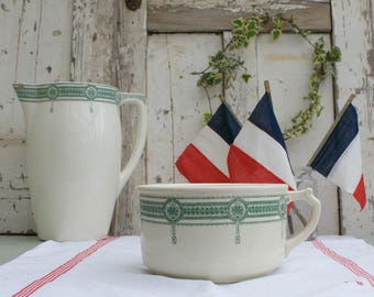 Antique Chamber Pot / Chamber Pot / vintage chamber pot / antique ironstone / Farmhouse decor / French Ironstone / French Transferware