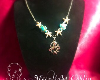 Turquoise carved necklace