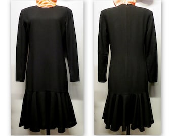 Black dress, style Charleston, long sleeves