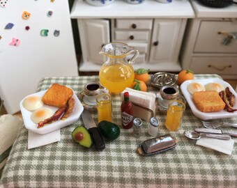 Eggs toast and bacon