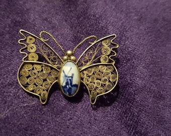 Sweet Vintage silver filigree Butterfly brooch with Delft Windmill scene.