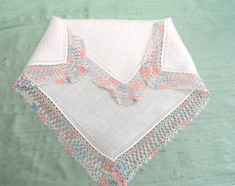 Pink and blue tatted edge handkerchief / vintage linen hankie