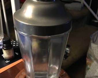 REDUCED**Anchor hocking Martini Shaker