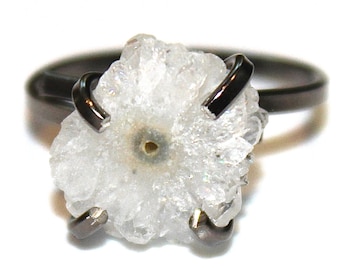 Tiny White Stalactite Ring Natural Stalactite Black Gold Druzy Ring Stalactite Jewelry White Jewelry Druzy Jewelry Drusy Jewelry Boho Style